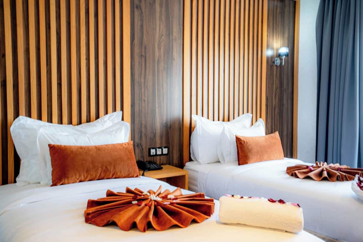Egyptian cotton sheets, premium bedding, minibar, in-room safe