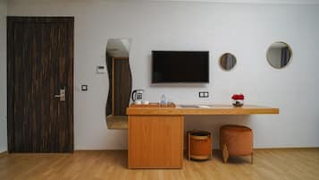 Suite – grand | Sengetøy i egyptisk bomull, sengetøy av topp kvalitet og minibar