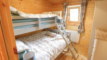 3 bedrooms, Internet