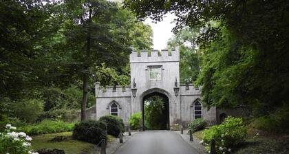 CLODAGH'S COTTAGE, family friendly in Collooney, County Sligo