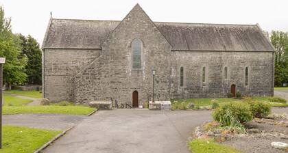 KILKEERAN LODGE, family friendly in Ballinrobe, County Mayo