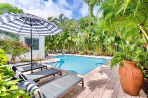 屋外プール、温水プール