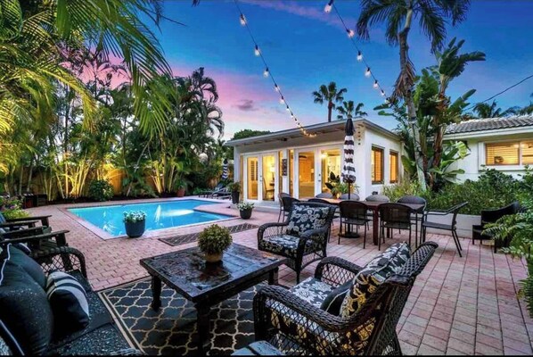 Piscine extérieure, piscine chauffée