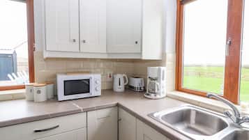 Dishwasher, cookware/dishes/utensils