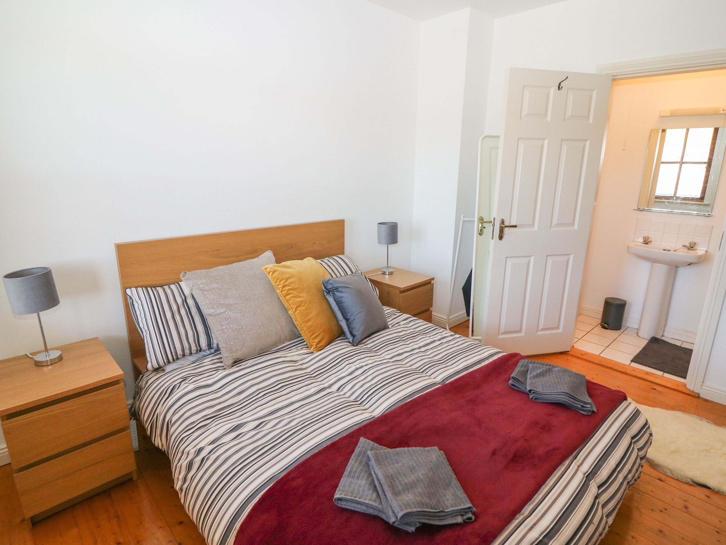 3 dormitorios, cuna de viaje, wifi