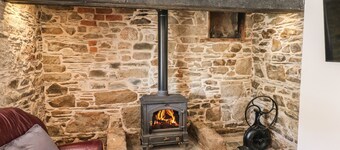 YEW TREE HOUSE, pet friendly in Enniscorthy, County Wexford