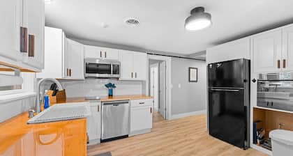 Pet Friendly Home with Yard