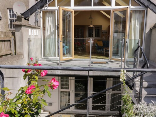 THE RIVER HOUSE, pet friendly in Ramelton, County Donegal