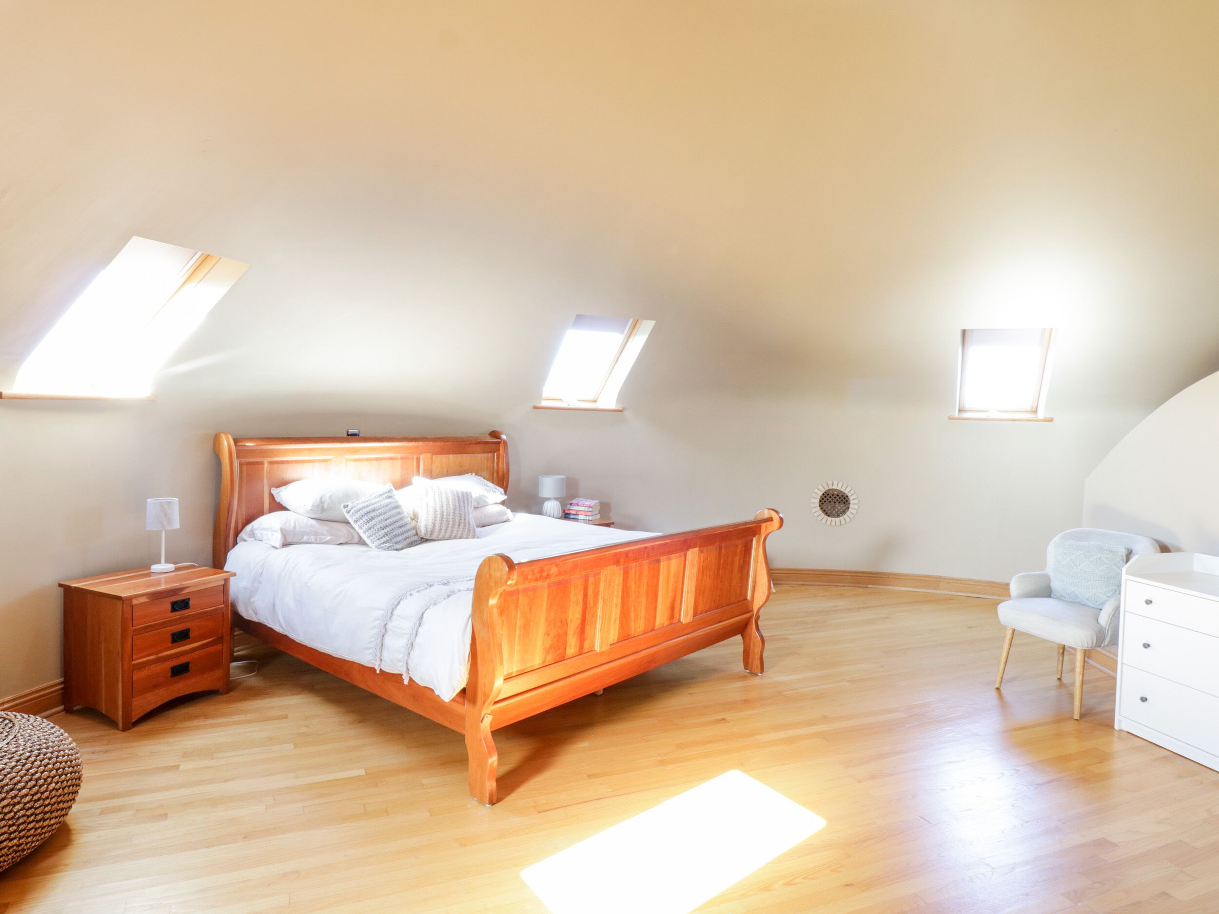 4 soveværelser, internetforbindelse