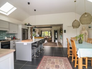 Dining - SONAS, pet friendly, with open fire in Fethard-On-Sea, County Wexford (FETHARD-ON-SEA)