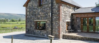 BALLYBOY VIEW, family friendly in Manorhamilton, County Leitrim