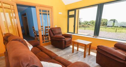 LACK COTTAGE, family friendly, with open fire in Camp, County Kerry