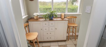 7 AIKENHEAD TERRACE, family friendly in Foxford, County Mayo