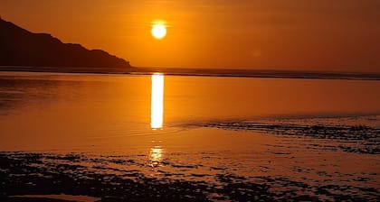 MAGHERA CAVES COTTAGE, family friendly in Ardara, County Donegal