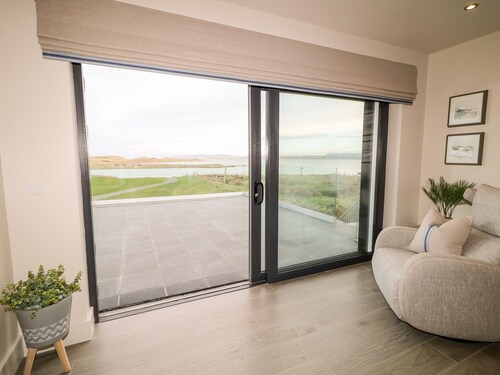 THE BEACHHOUSE, pet friendly in Gortahork, County Donegal