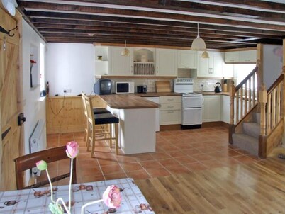 HOME FARM COTTAGE, pet friendly in Campile, County Wexford