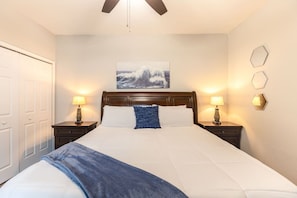 3 chambres, fer et planche à repasser, lit parapluie, Wi-Fi gratuit