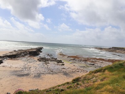 GOODLANDS COTTAGE, pet friendly in Miltown Malbay, County Clare