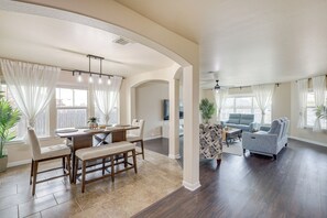 House (4 Bedrooms) | Interior