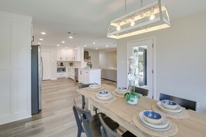 單棟房屋 (5 Bedrooms) | 內部