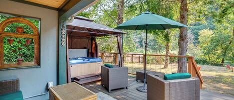 Cottage (2 Bedrooms) | Interior