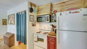 House (2 Bedrooms) | Bahagian dalam