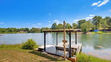 Rumah (2 Bedrooms) | Interior