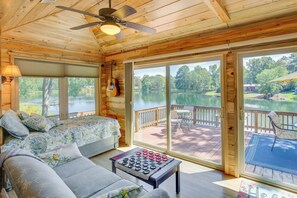 House (2 Bedrooms) | Interior - Kilgore Lakefront Home w/ Private Dock & Pier! (Kilgore)