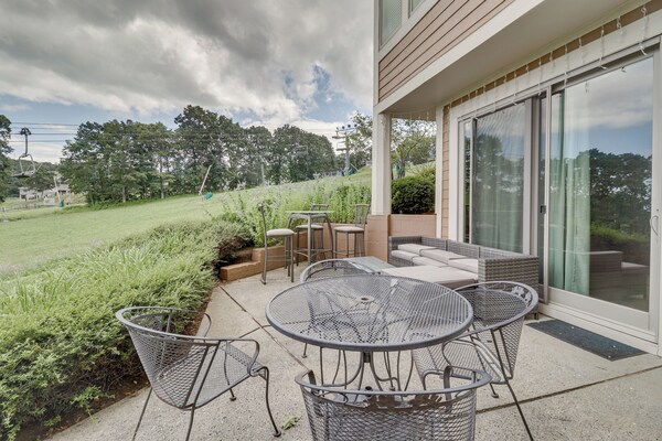 All-season Fun! Wintergreen Resort Condo W/ Views - Shenandoah National Park