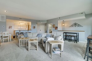 Apartment (4 Bedrooms) | Interior - All-season Fun! Wintergreen Resort Condo w/ Views (Nellysford)