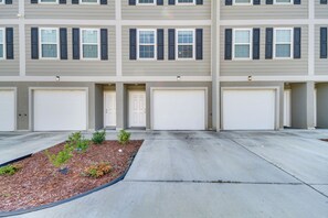 Apartment (2 Bedrooms) | Interior - Spacious D'iberville Townhome Near Beach & Casino! (D'Iberville)