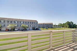 Interior - Spacious D'iberville Townhome Near Beach & Casino! (D'Iberville)