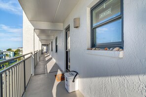 Apartment (2 Bedrooms) | Interior - Pool, Beach Access: Waterfront Treasure Island Gem (Treasure Island)