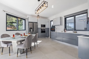 Fridge, microwave, oven, dishwasher