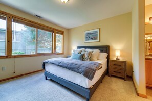 Apartment (2 Bedrooms) | Interior - Boulders Truckee Condo Near Donner Lake + Skiing! (Truckee)