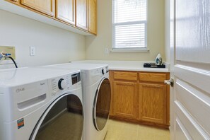 House (5 Bedrooms) | Interior - Family-friendly Manteca Vacation Rental w/ Pool! (Manteca)