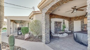 Terrace/patio - Lake Havasu City Home: Backyard Oasis With Pool! (Lake Havasu City)