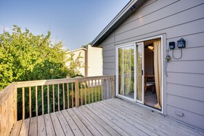 House (4 Bedrooms) | Interior - Spacious Family Home: 11 Mi to Dtwn Minneapolis! (Brooklyn Park)