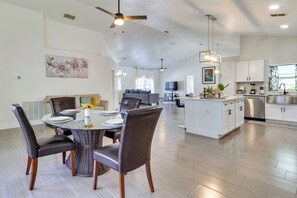 Casa (3 Bedrooms) | Interior