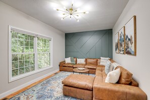 TV - Asheville Retreat ~ 6 Mi to Biltmore & Downtown! (Asheville)