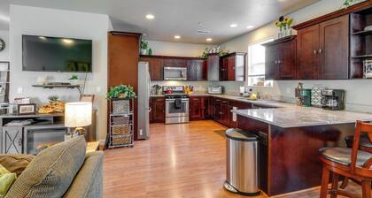 Spacious Retreat < 3 Mi to Downtown Flagstaff!