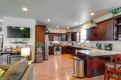 Spacious Retreat < 3 Mi to Downtown Flagstaff!