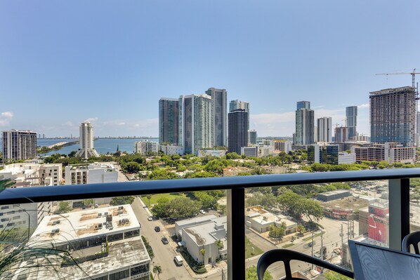 Interior - High-end Miami Condo w/ City & Bay Views!!! (Miami)
