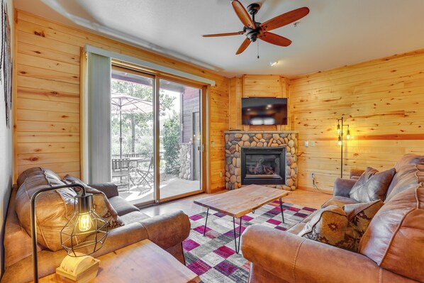 Apartment (2 Bedrooms) | Interior - Walk to Main Street: Grand Lake Condo w/ Patio (Grand Lake)