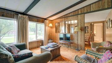 House (3 Bedrooms) | Front of property