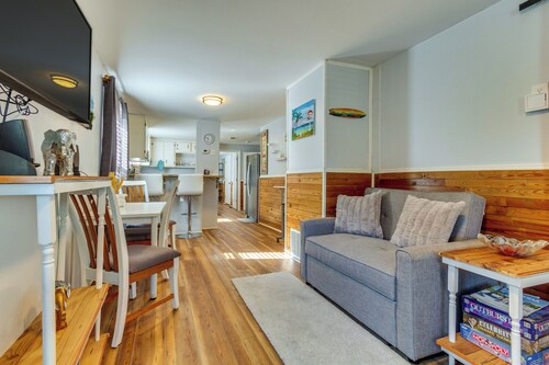 Pet-friendly Pensacola Home w/ Patio & Yard!