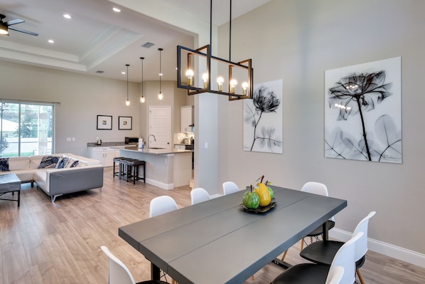 House (3 Bedrooms) | Interior