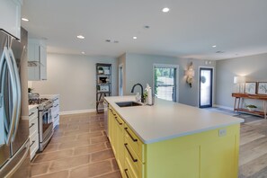 House (4 Bedrooms) | Interior - Peaceful Hot Springs Home: Deck w/ Water Views! (Hot Springs)