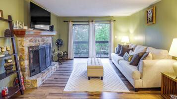 Apartment (2 Bedrooms) | Front of property