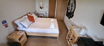Relaxing Room With Ensuite Rutland Point
